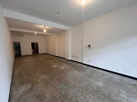 Local en Alquiler en Villa Sarmiento, $ 1.200.000