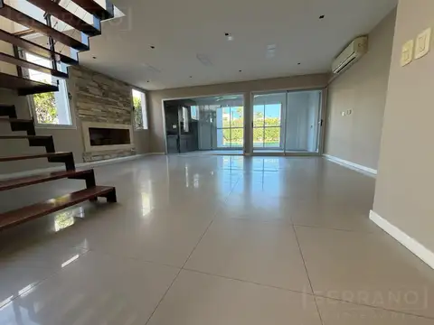 Casa en Alquiler 5 años