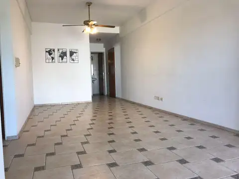Departamento en Alquiler en Ramos Mejia Norte, $ 990.000