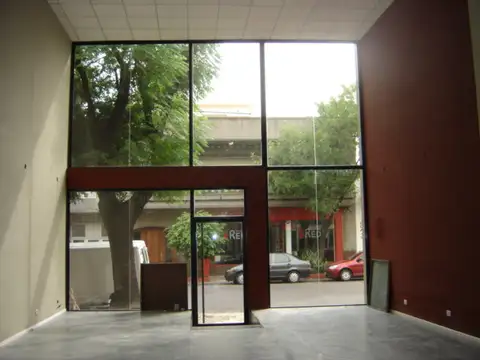 Local en Alquiler Via Pública