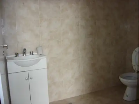Local en Alquiler en Villa General Mitre, $ 2.000.000