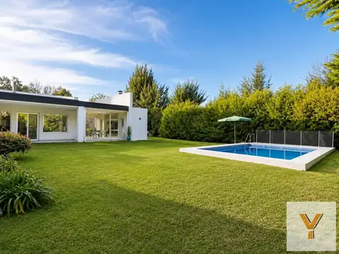 Casa 5 ambientes con 3 baños