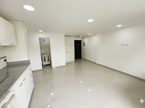 DEPARTAMENTO 3 AMBIENTES VENTA BALCON - COCHERA