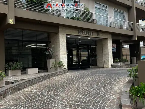 Escalada 74 , Piso 12