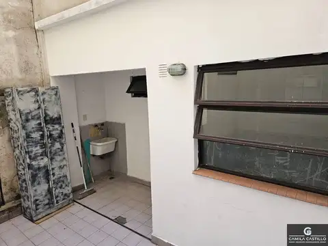 Departamento en venta en Chacarita 3 ambientes con balcón a la calle y patio