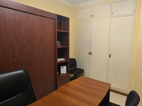 Oficina en Alquiler 40 años