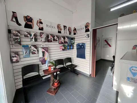 Local en Venta en Olivos, USD 108.000