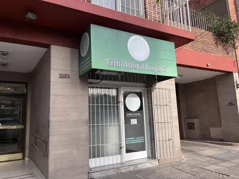 Excelente local  de 60m2 en Av. Maipú, Olivos.