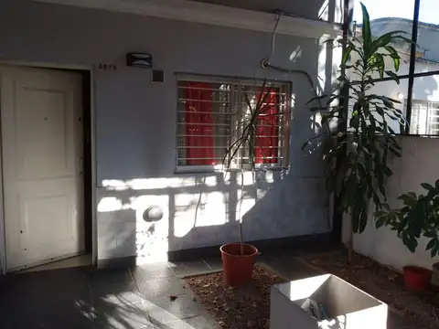 Depto Tipo Casa en Venta de 2 ambientes