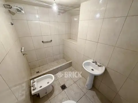 Depto Tipo Casa en Venta 80 años