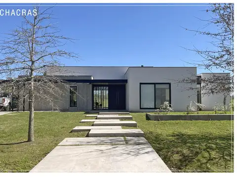 Casa 4 ambientes en venta en Chacras de la reserva, Los Cardales