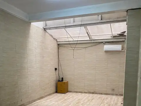 Galpon en Alquiler en Boedo, $ 900.000