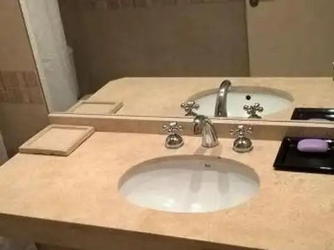 Cordoba 800, Piso 1