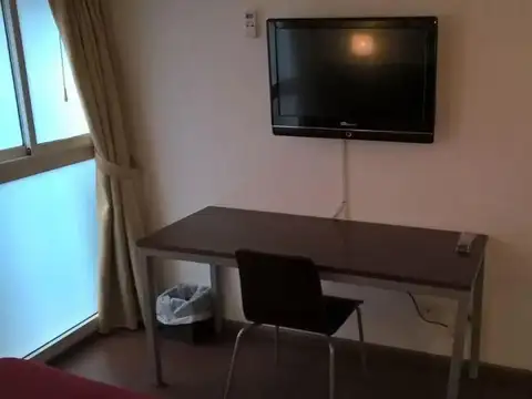 Cordoba 800, Piso 1