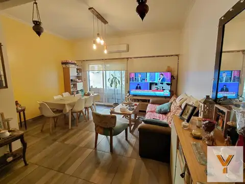 Departamento en venta - 2 Dormitorios 1 Baño - 96Mts2 - Floresta