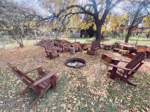 Casa en Alquiler con 2 cocheras