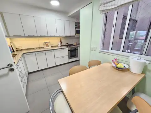 Departamento 4 ambientes con 2 baños