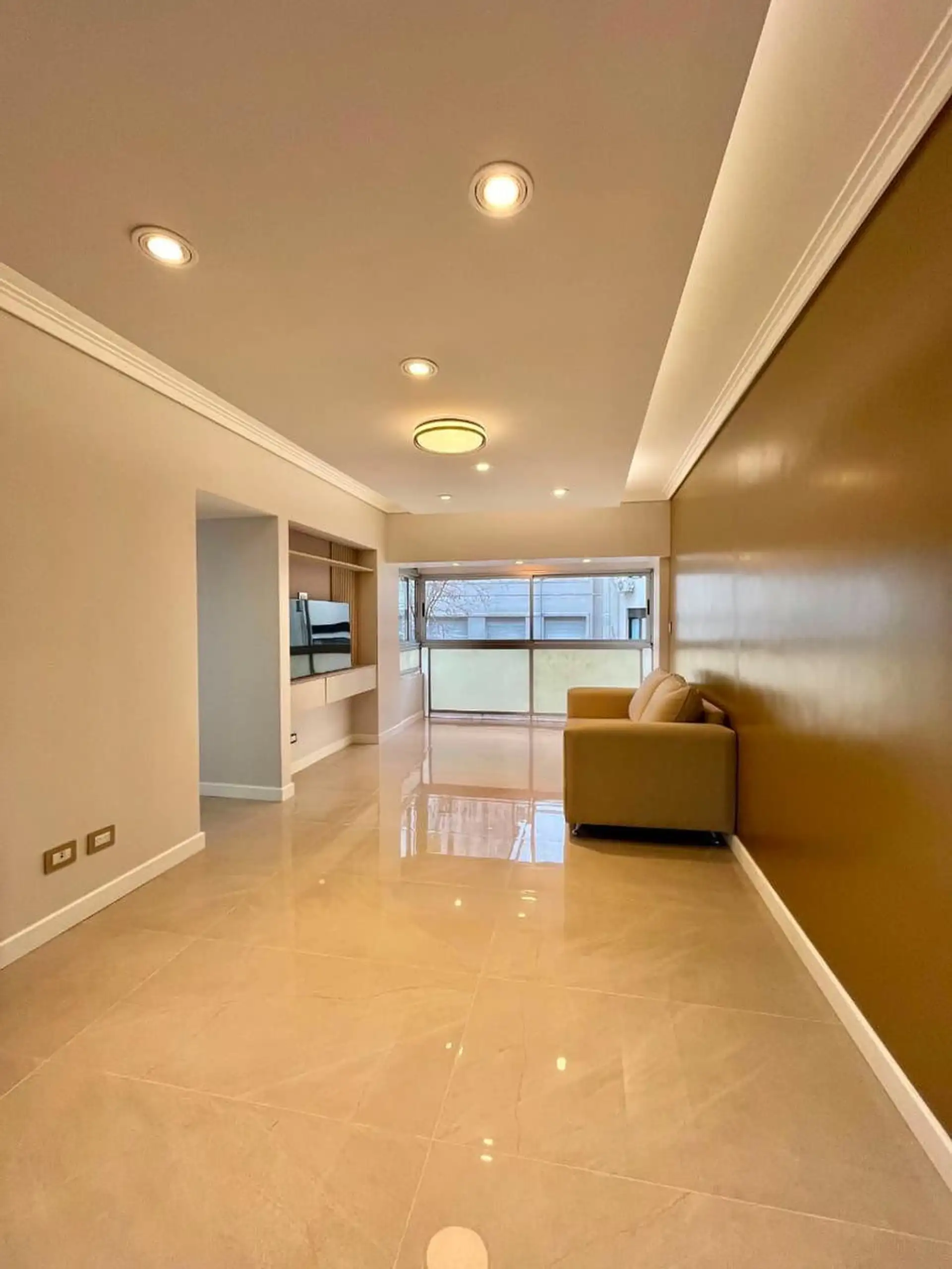 Venta de departamento - 2 ambientes - A la calle - Reciclado