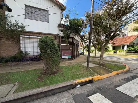 Casa 4 amb, cochera y patio
