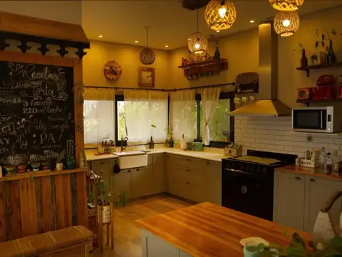 Casa 5 ambientes con 5 baños