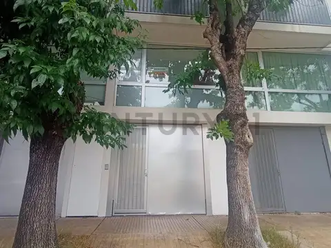 Triplex en Venta, 2 Dormitorios, ubicación inmejorable Casco Urbano, La Plata