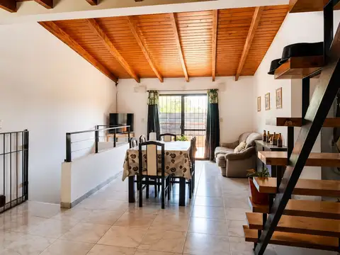 Venta local con casa 3 dormitorios por Pellegrini