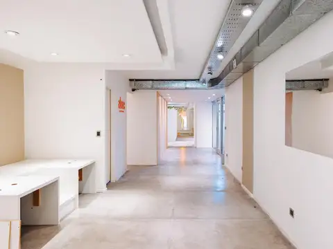 Alquiler Oficina Moreno 878 piso exclusivo 200 m2 frente sin balcon