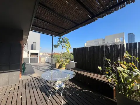 Departamento, balcón terraza y cochera