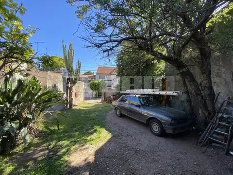 Terreno 8.66 x 20 metros en zona residencial R2 de Olivos