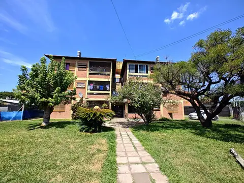 Departamento en alquiler en Isidro Casanova