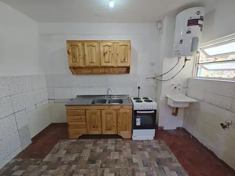 Departamento en Alquiler en Isidro Casanova, $ 550.000