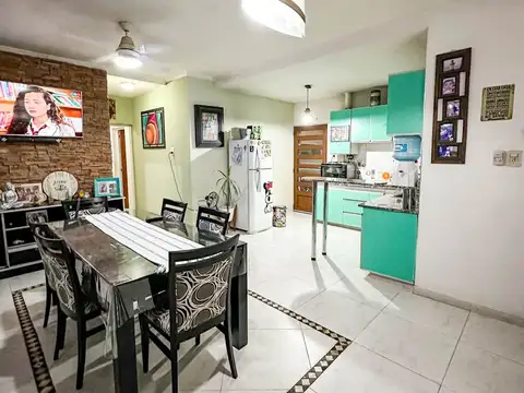 VENTA CASA 3 DORM C/COCHERA Y PILETA B° SAN MARTÍN