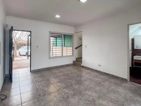 Departamento 4 ambientes con 2 baños