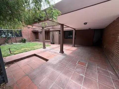 Casa en Alquiler en Rosedal , $ 1.400.000