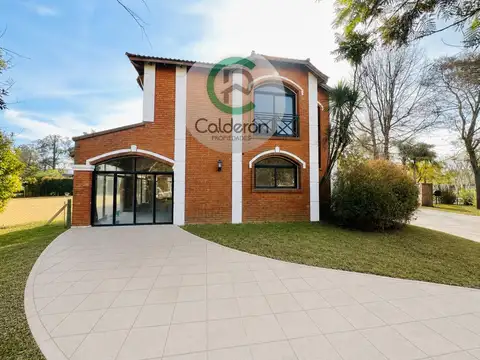 Casa en Venta  Barrio Cerrado Campos de Álvarez OPORTUNIDAD