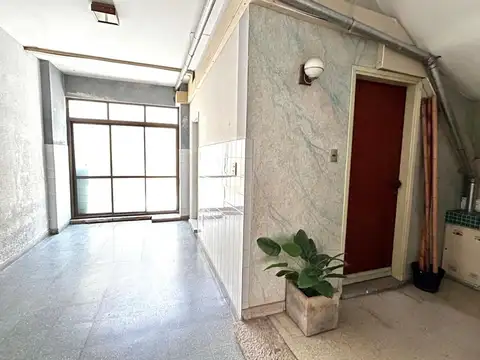 Depto Tipo Casa en Venta en Villa del Parque, USD 130.000