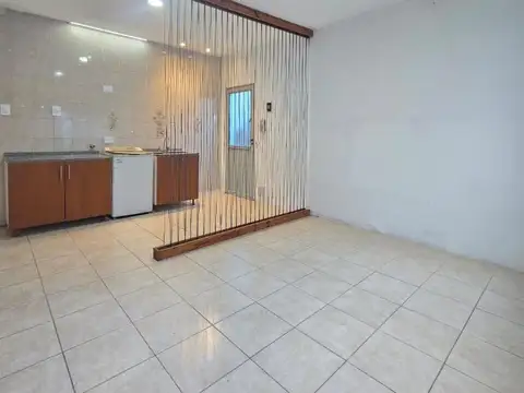 Depto Tipo Casa Monoambiente con 1 baño
