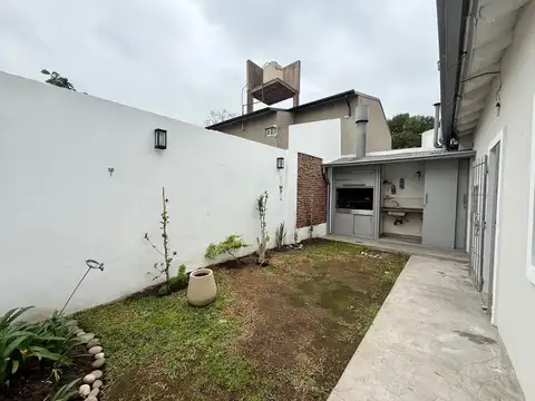 Casa en Alquiler en Haedo Norte, $ 1.500.000