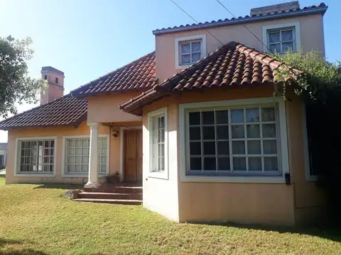Casa en Venta con 1 cochera