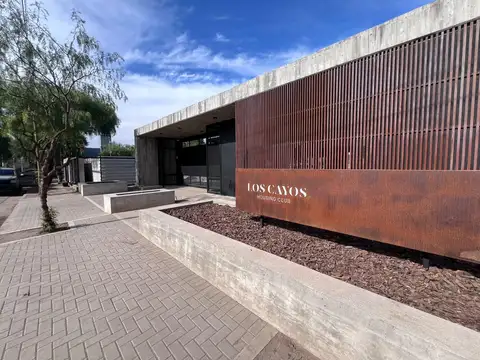 Los Cayos Housing Club - Raúl Rina 8700