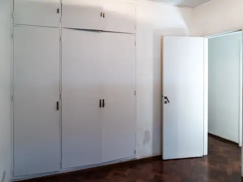 Departamento 5 ambientes con 1 baño