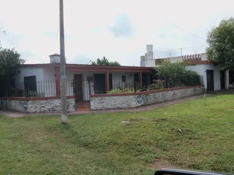 casa en alquiler - Villa Gdor. Galvez