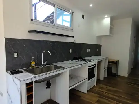 Depto Tipo Casa en Alquiler de 3 ambientes