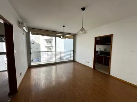 Venta | Departamento 2 ambientes con balcón | Saavedra