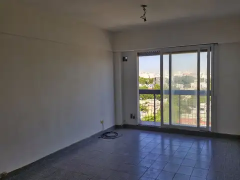 CUENCA 2000, Piso 8