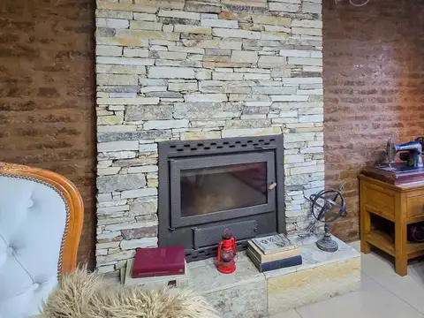 Casa en Venta con 4 cocheras