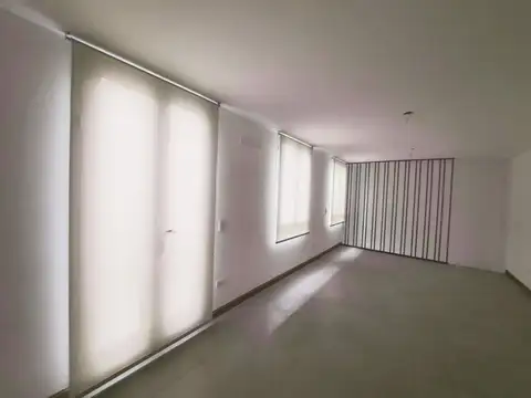 Oficina 2 ambientes con 1 baño