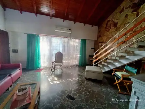 CHALET CON TERRENO LIBRE