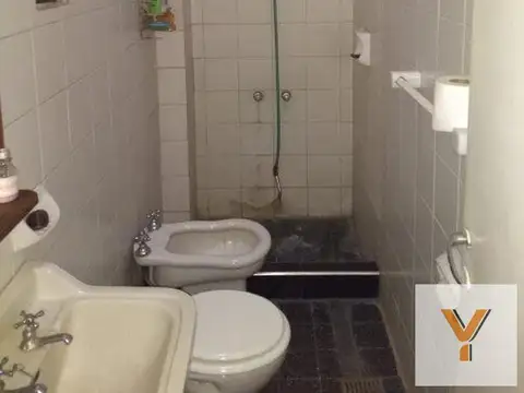 Casa 2 ambientes con 1 baño
