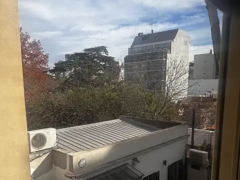 No Se Comparte Comisión. EXCELENTE ZONA NUÑEZ!2 amb, lateral, luminoso, baño completo,cocina, c/lav incorp,  a pasos Cabildo.